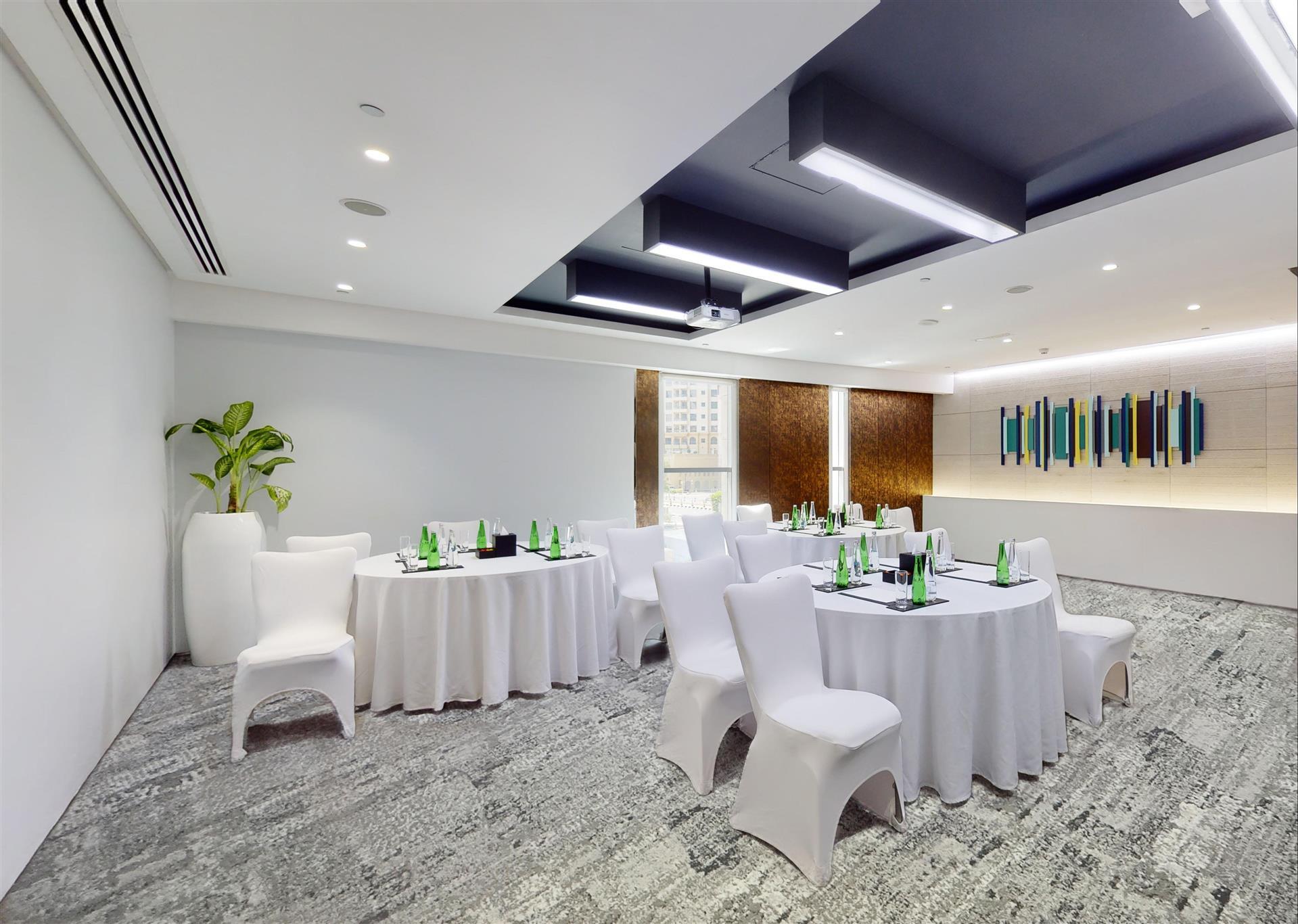 ミーティングルームの画像