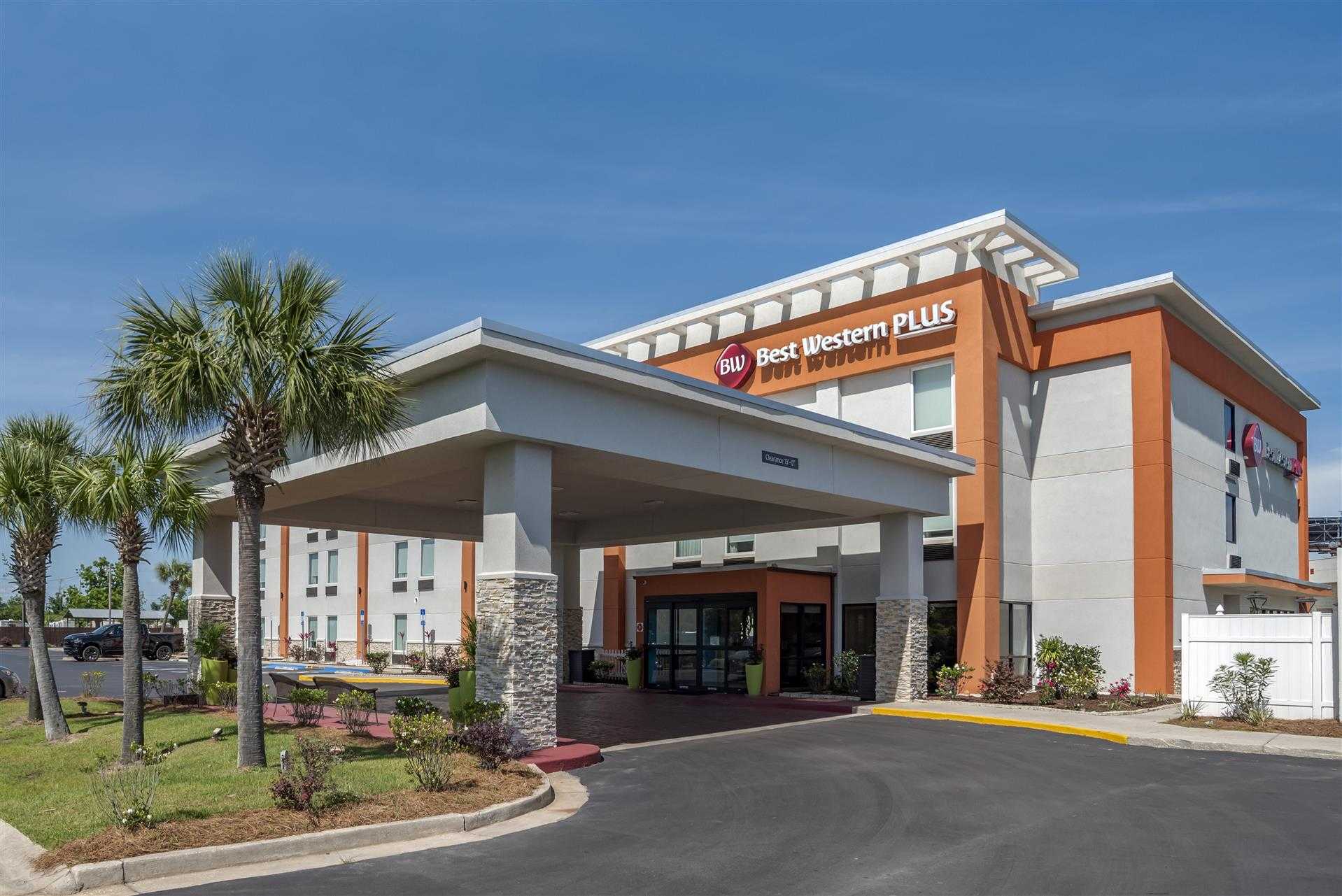 Best Western Plus Panama City Hotel в Panama City, FL