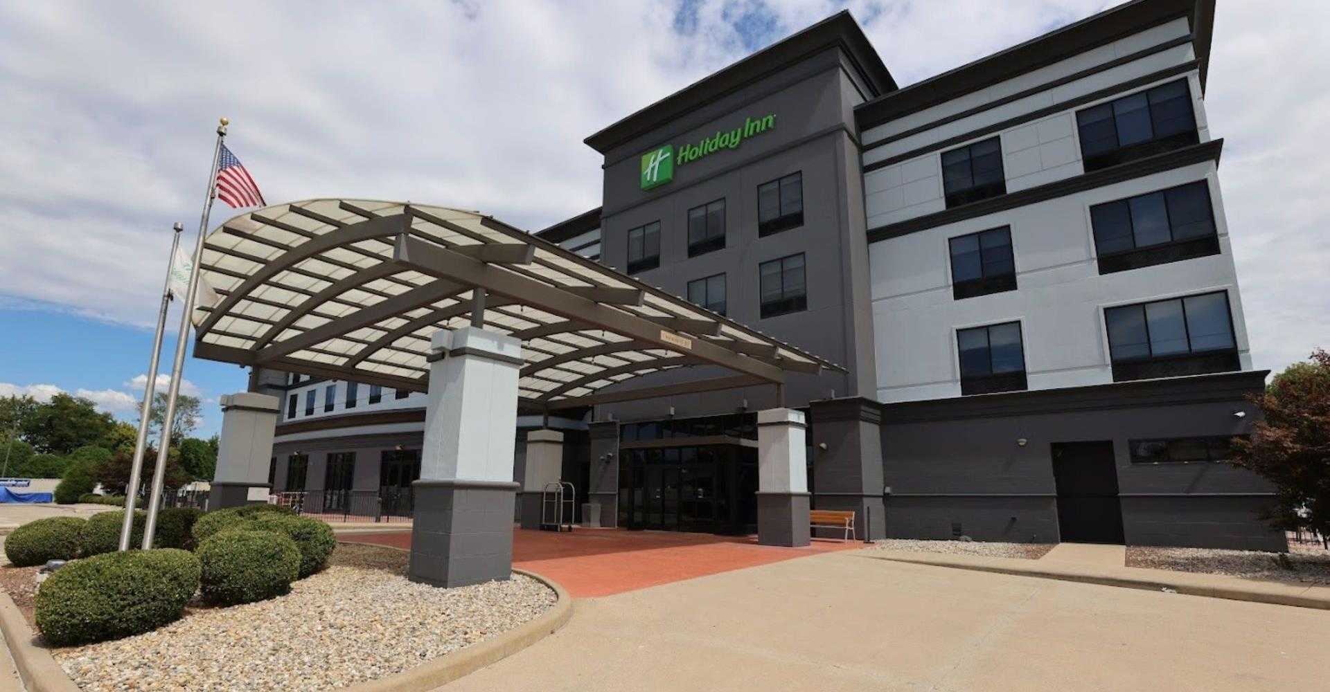 Holiday Inn St. Louis-Fairview Heights, Fairview Tepeleri, IL