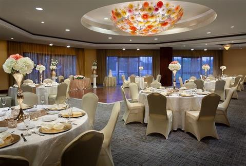 Marriott Orlando Airport Lakeside in Orlando, FL