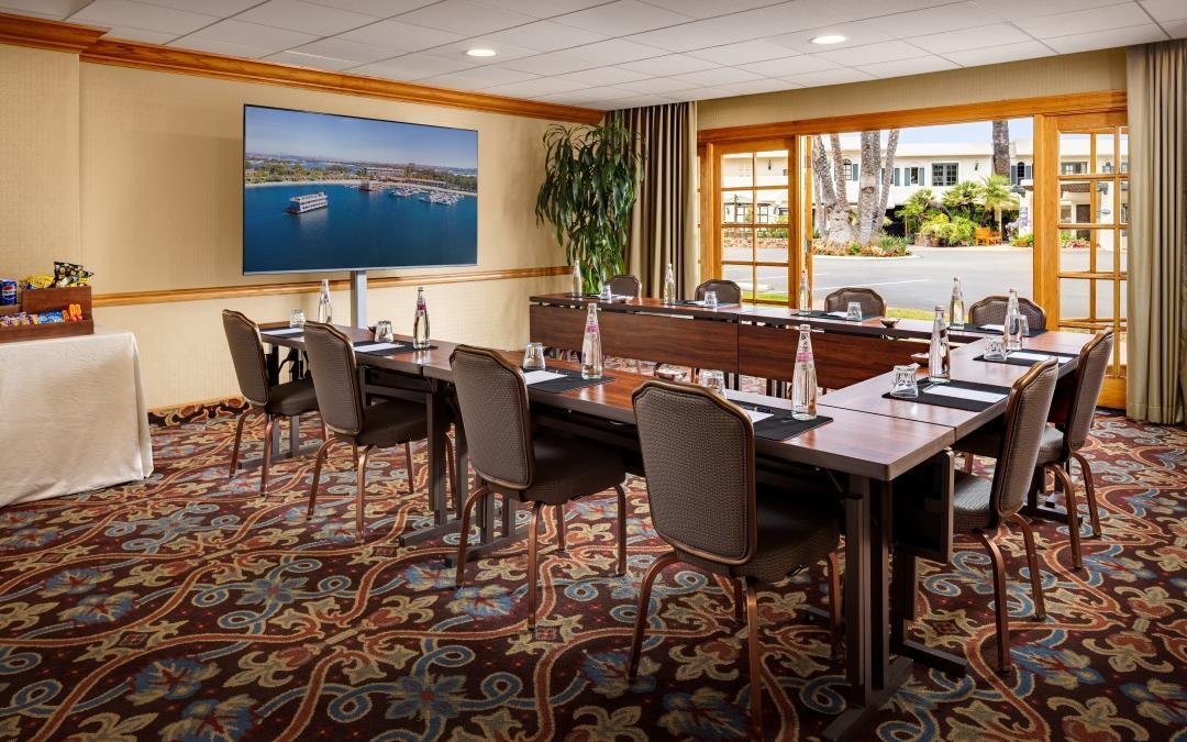 All-Inclusive Meeting Package 10-30 Peak Nights image