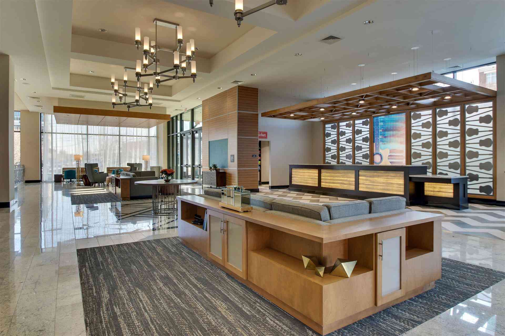 Drury Plaza Hotel Nashville Downtown в Nashville, TN