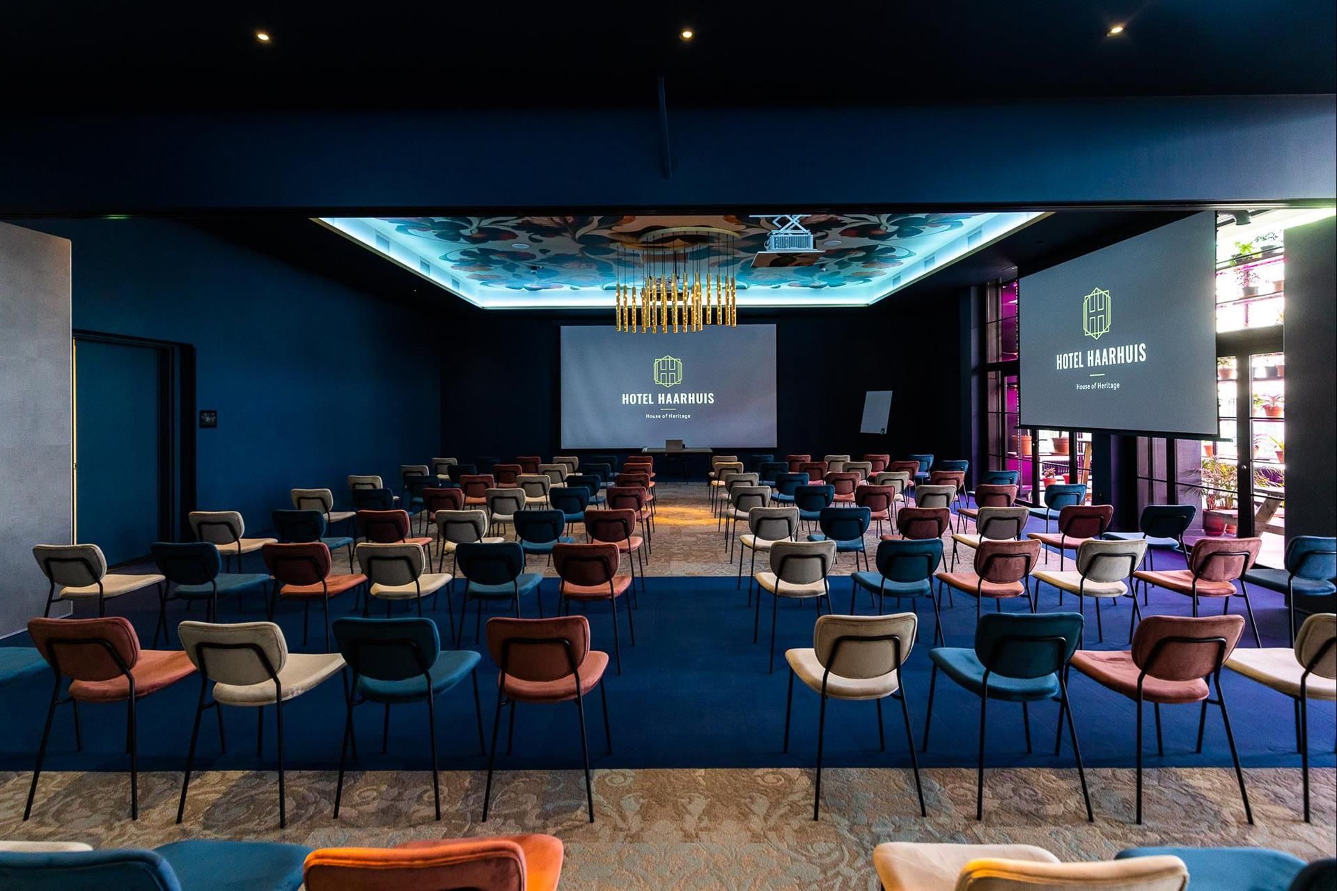 รูปสถานที่จัดงาน