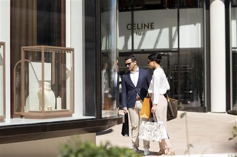 MONTE-CARLO SHOPPING