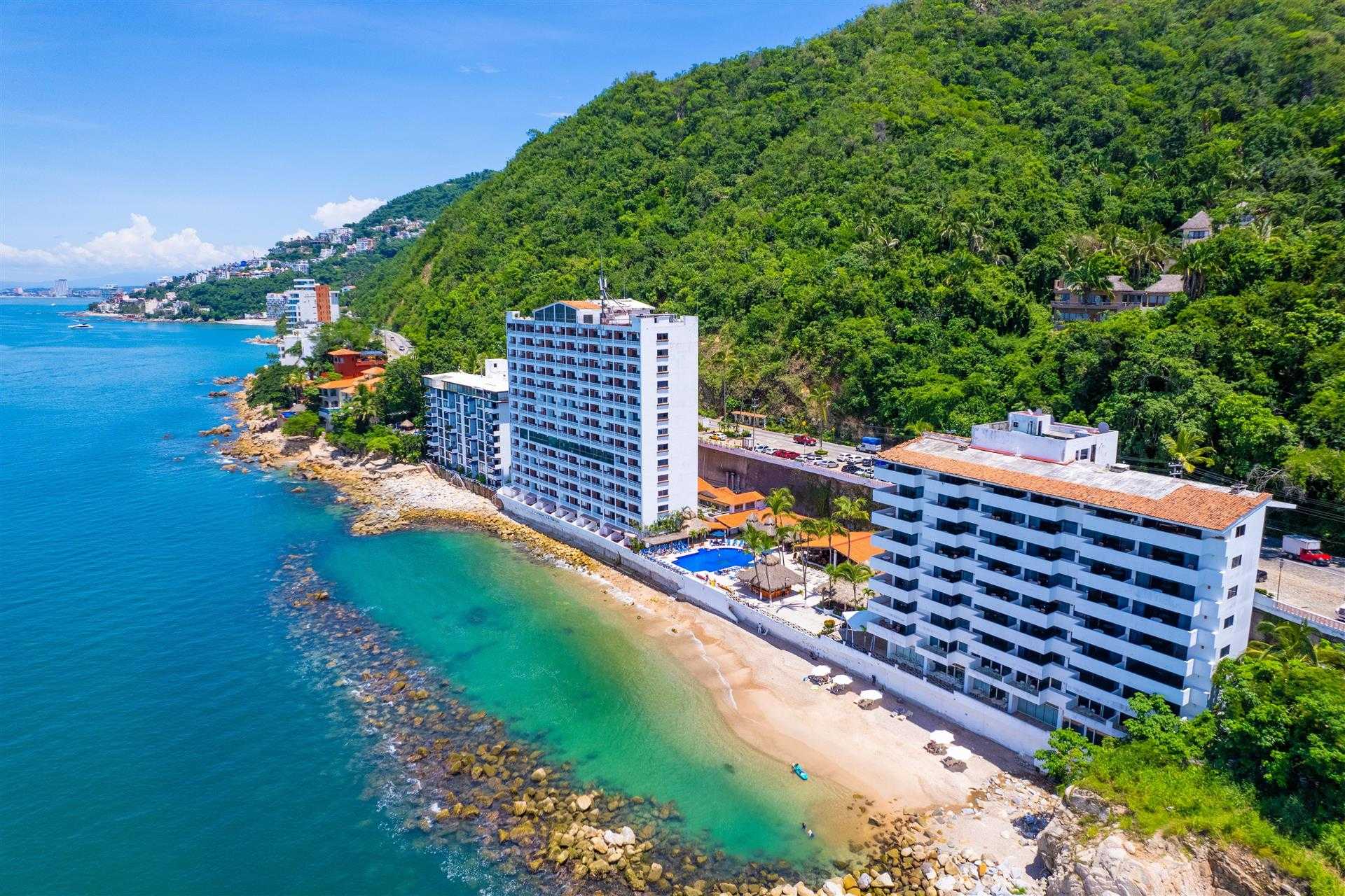 Costa Sur Resort, Classico Collection by Sonesta a Puerto Vallarta, MX