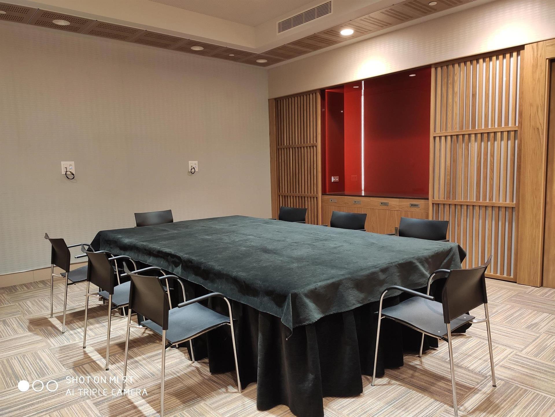 Meeting room image