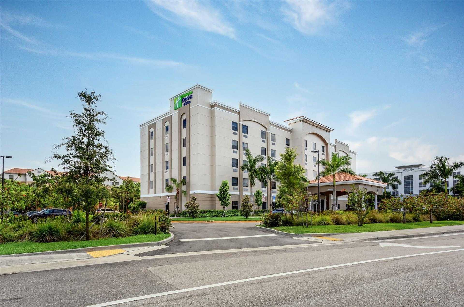 Holiday Inn Express & Suites Miramar a Miramar, FL