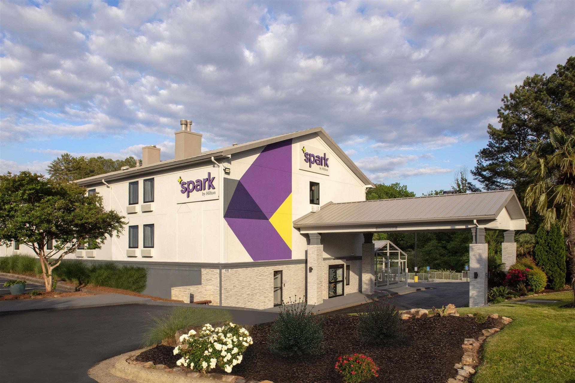 Spark by Hilton Atlanta Cumberland Ballpark image