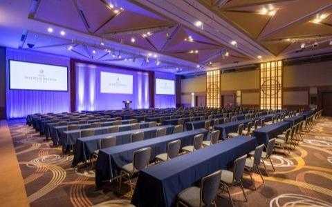 Evolve your event. Curate a connection. Meetings and events at IHG Hotels & Resorts.