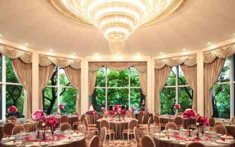 Evolve your event. Curate a connection. Meetings and events at IHG Hotels & Resorts.