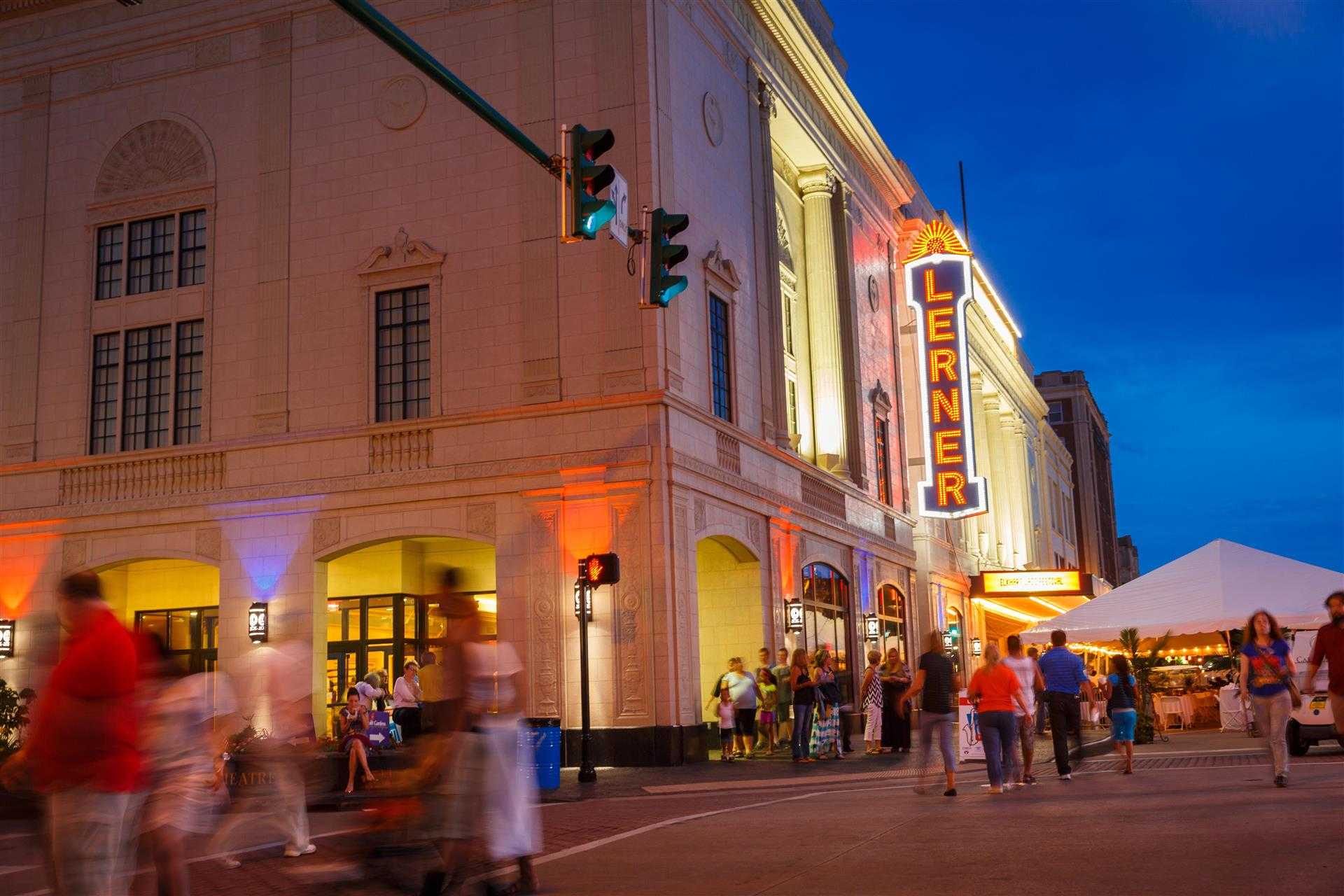 Elkhart County Visitor Center a Elkhart, IN