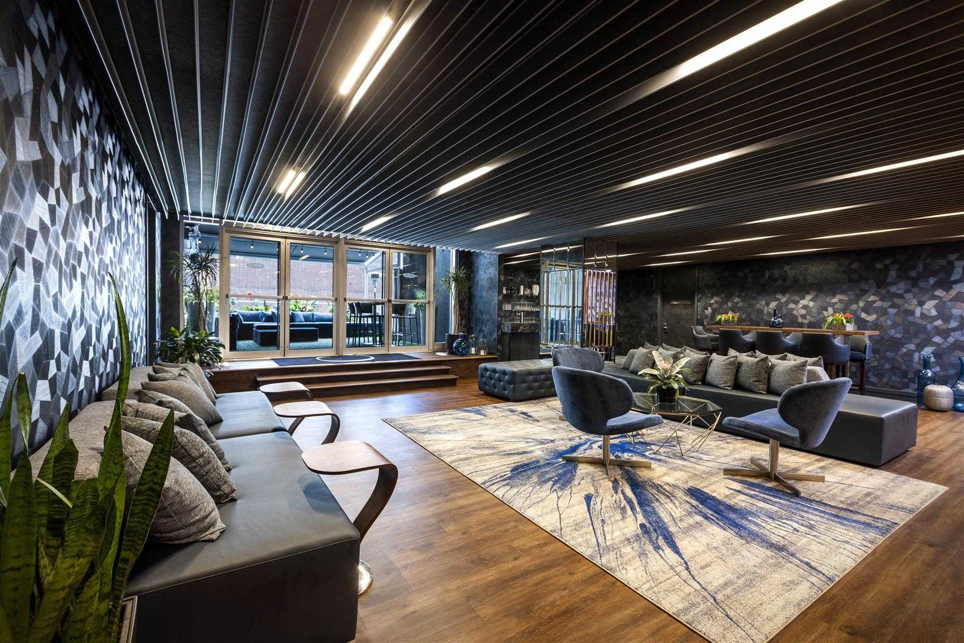 Warwick Le Crystal – Montréal a Montreal, CA