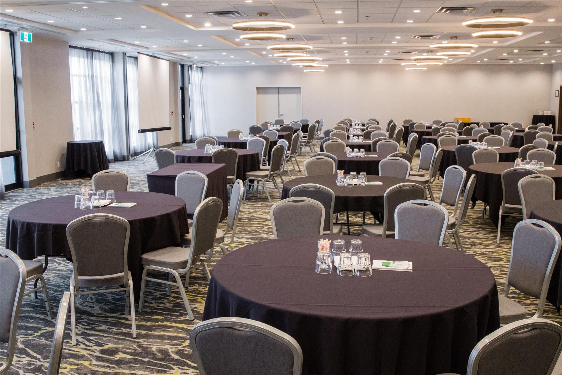 Изображение помещения для встречи