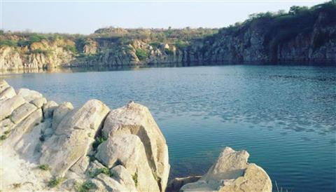 Suraj Kund Lake