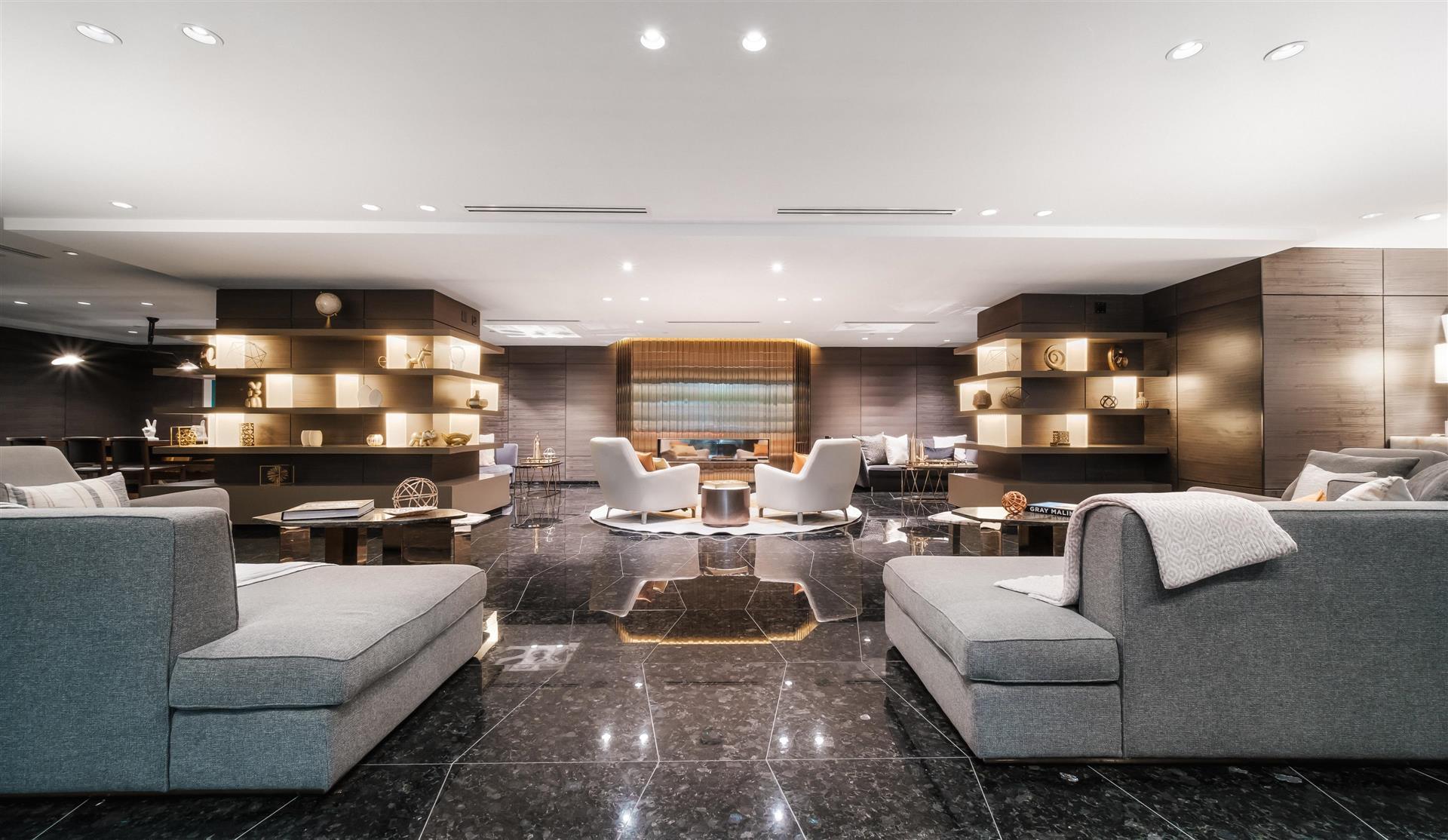 Paradox Hotel Vancouver image