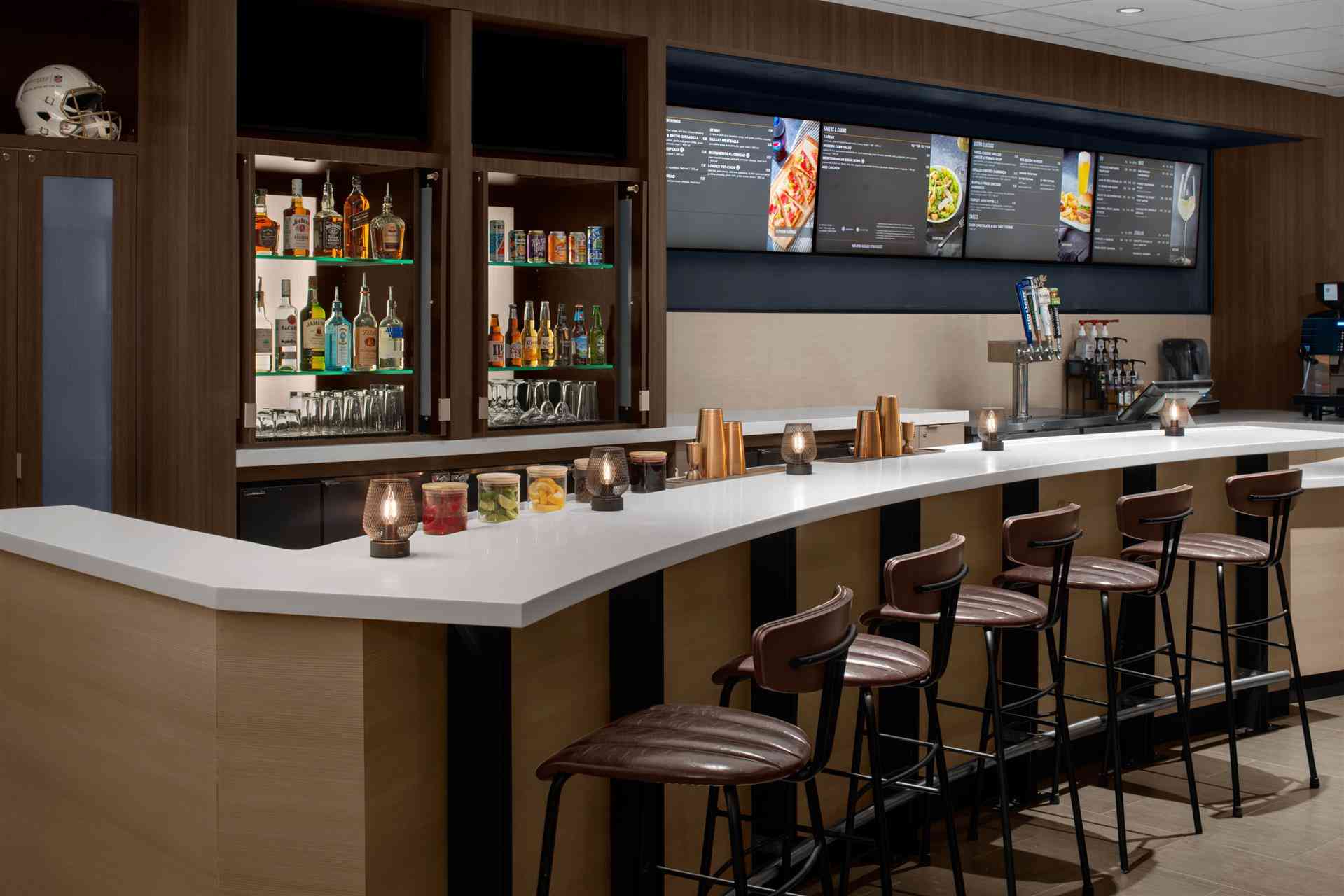 Courtyard by Marriott Orlando South/Grande Lakes Area in Orlando, FL