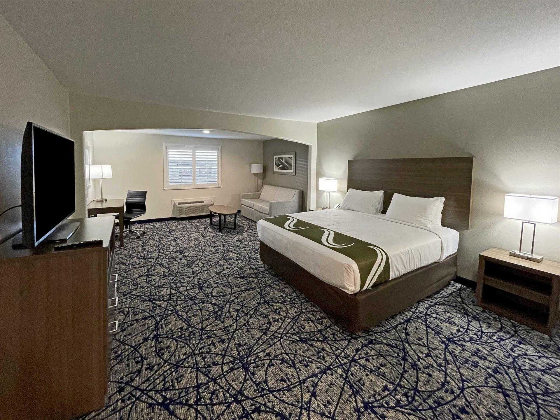 Quality Suites Houston Hobby Airport, Houston, TX