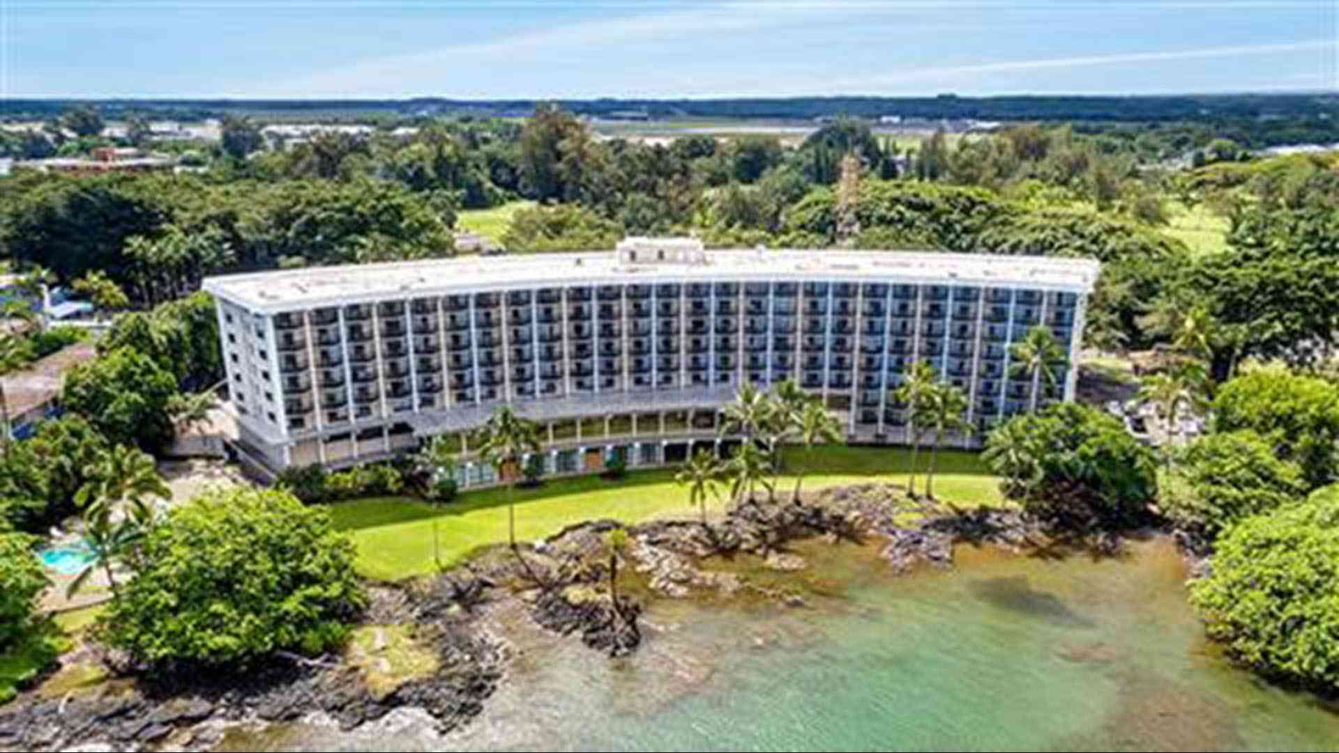 Hilo, HI의 Hilo Hawaiian Hotel, Trademark Collection by Wyndham