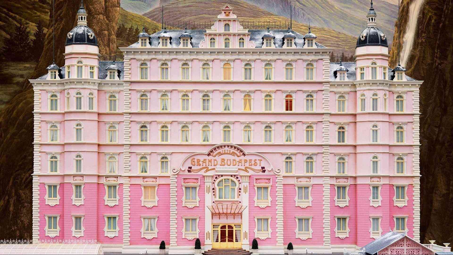 Copy of Test 3 - The Grand Budapest Hotel i South Pole, AQ