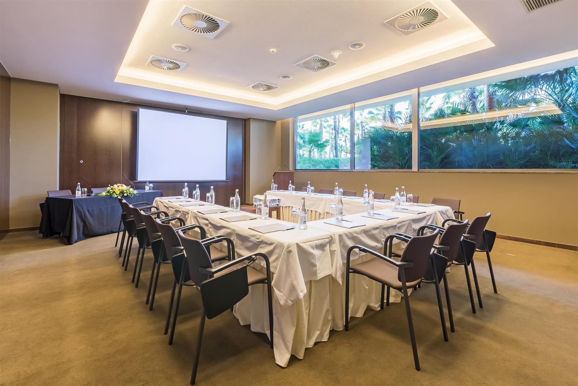 Imagen de la sala de reuniones