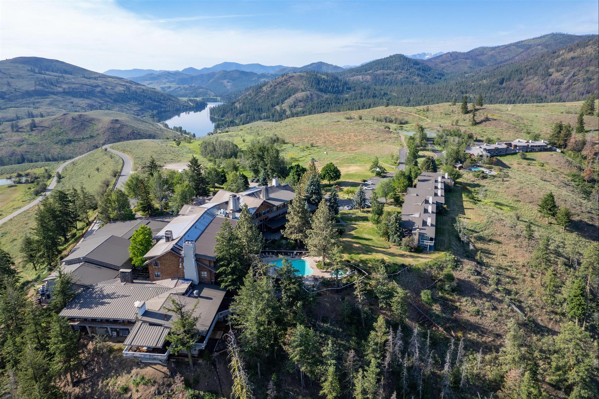 Sun Mountain Lodge image