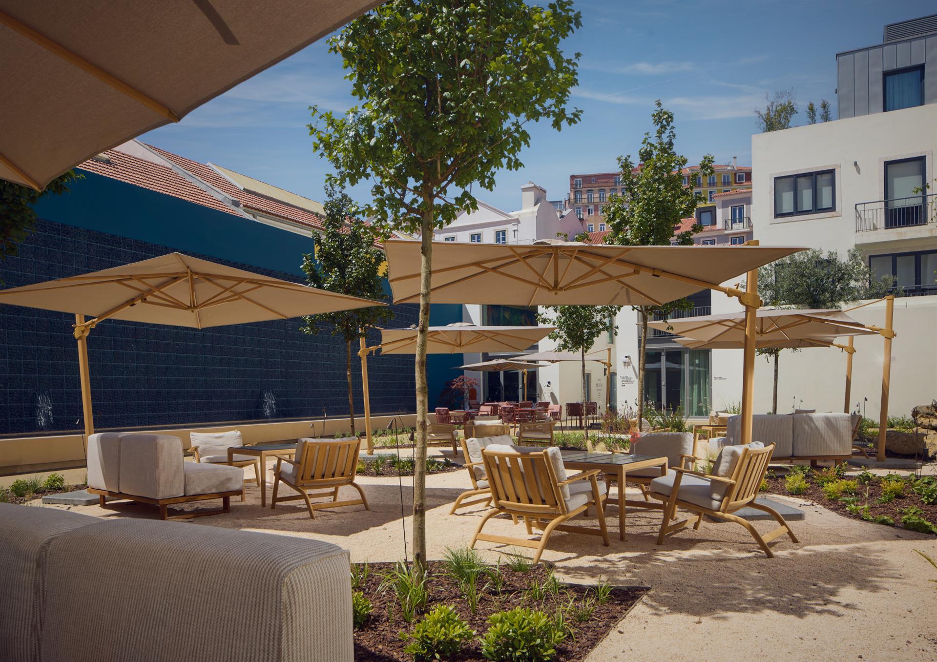 DUO Hotel Lisbon, Curio Collection by Hilton image