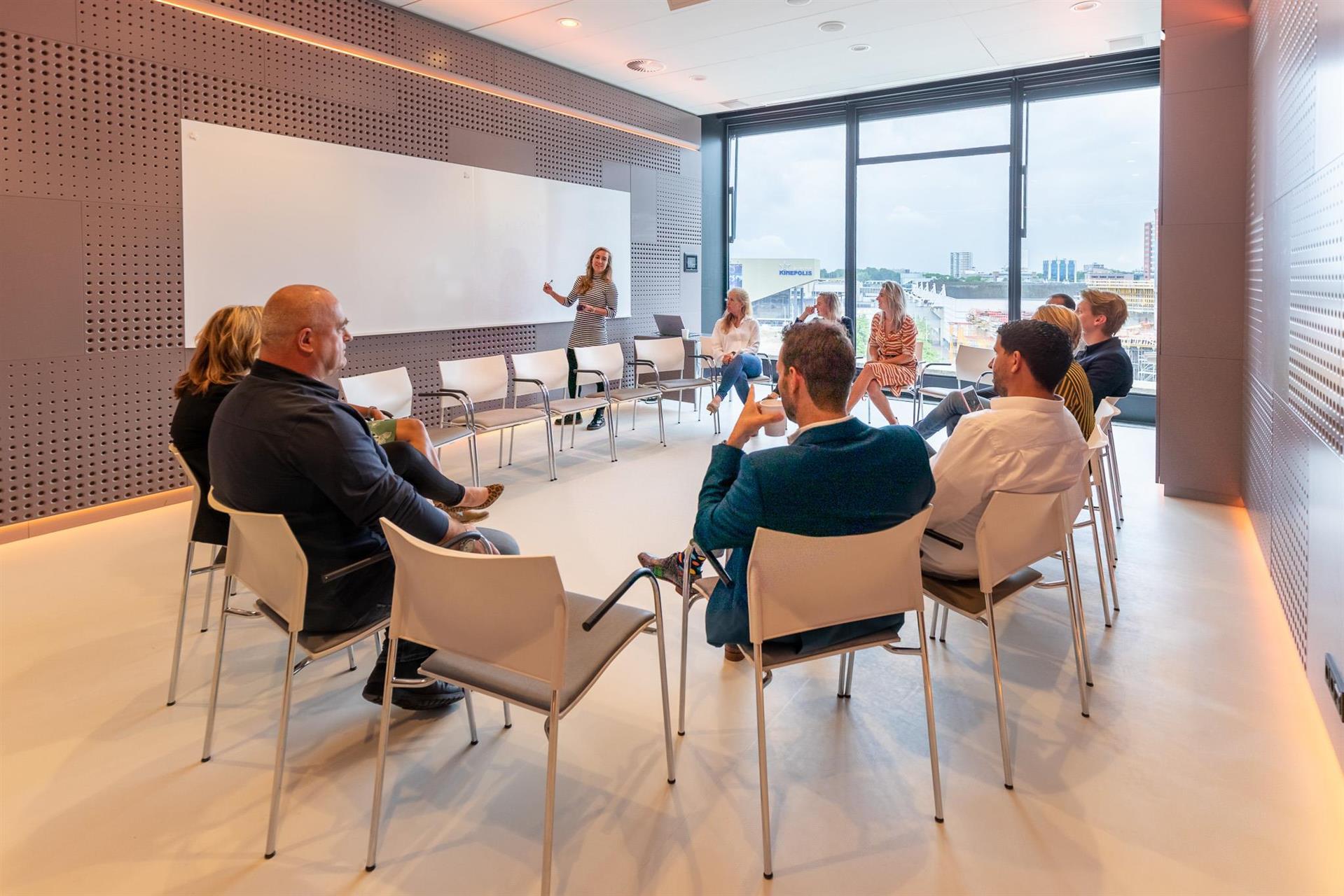 Imagem da sala de reuniões