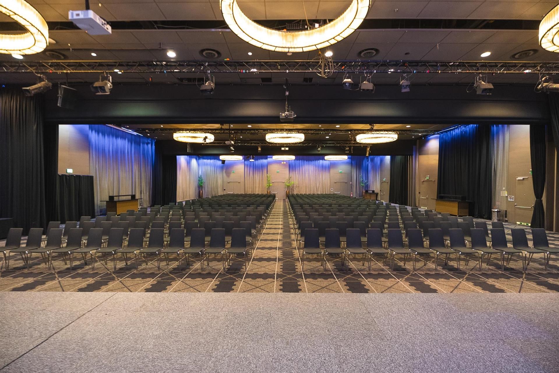 รูปสถานที่จัดงาน