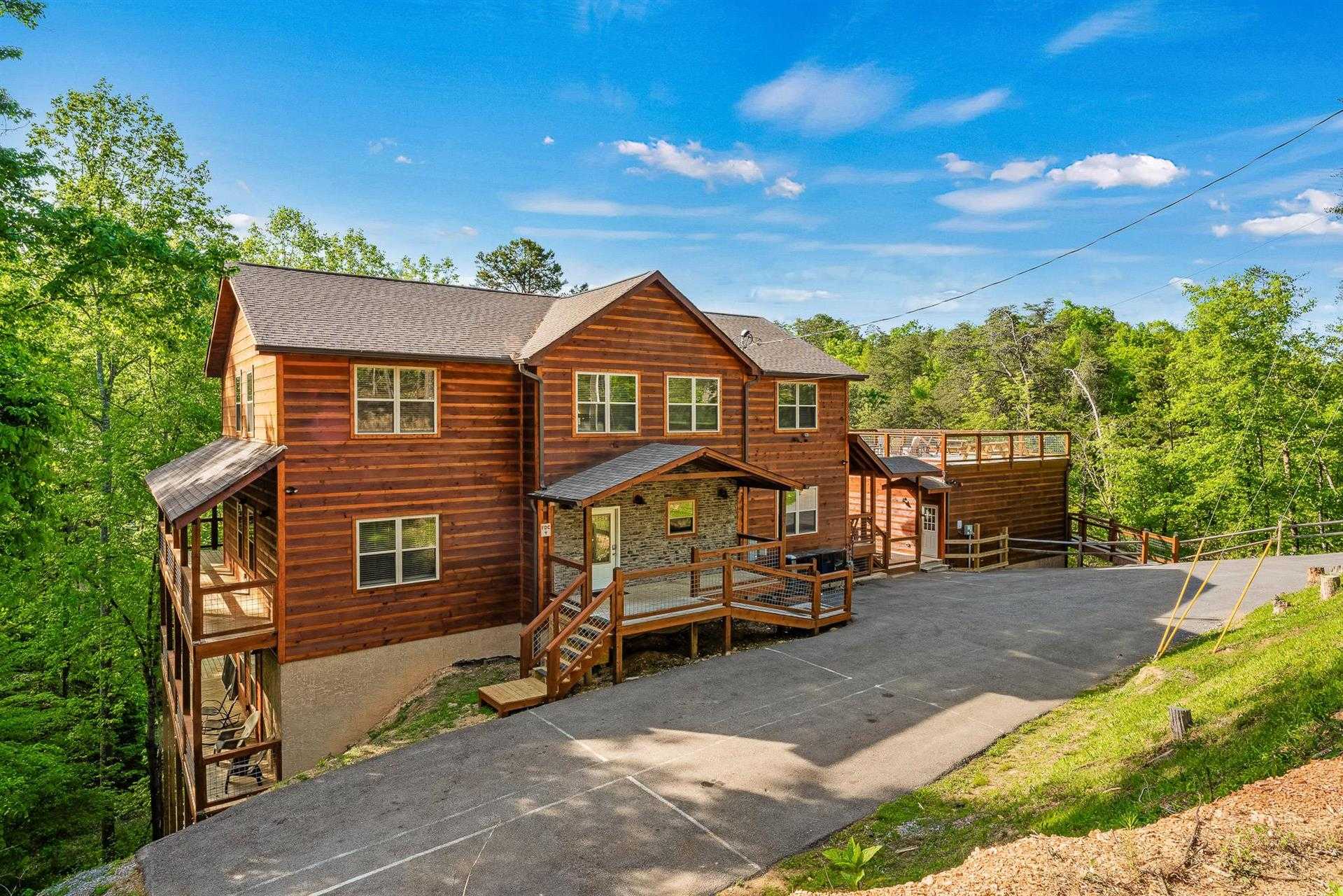 Elegant Elite Estate в Pigeon Forge, TN