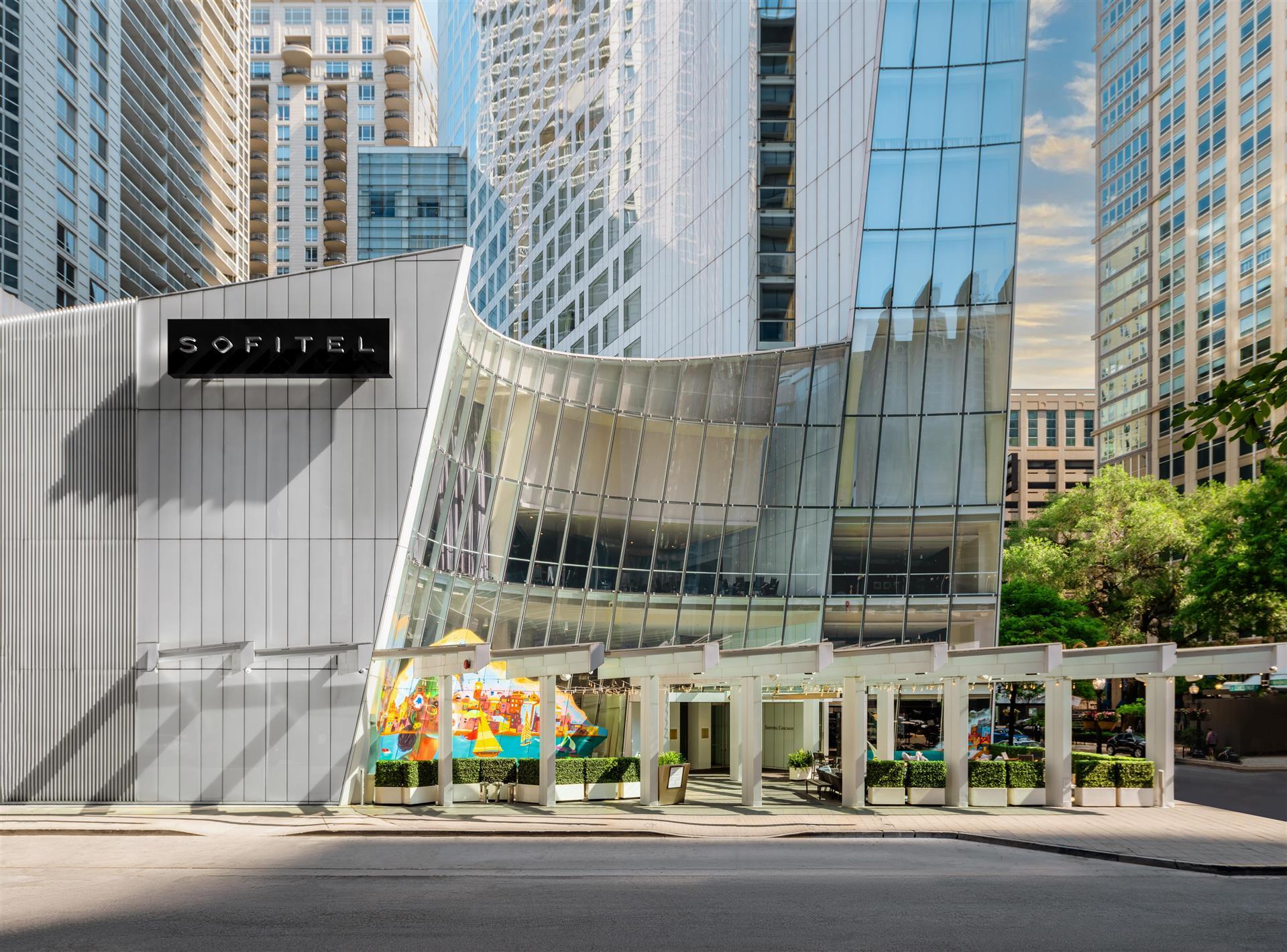 Sofitel Chicago Magnificent Mile image