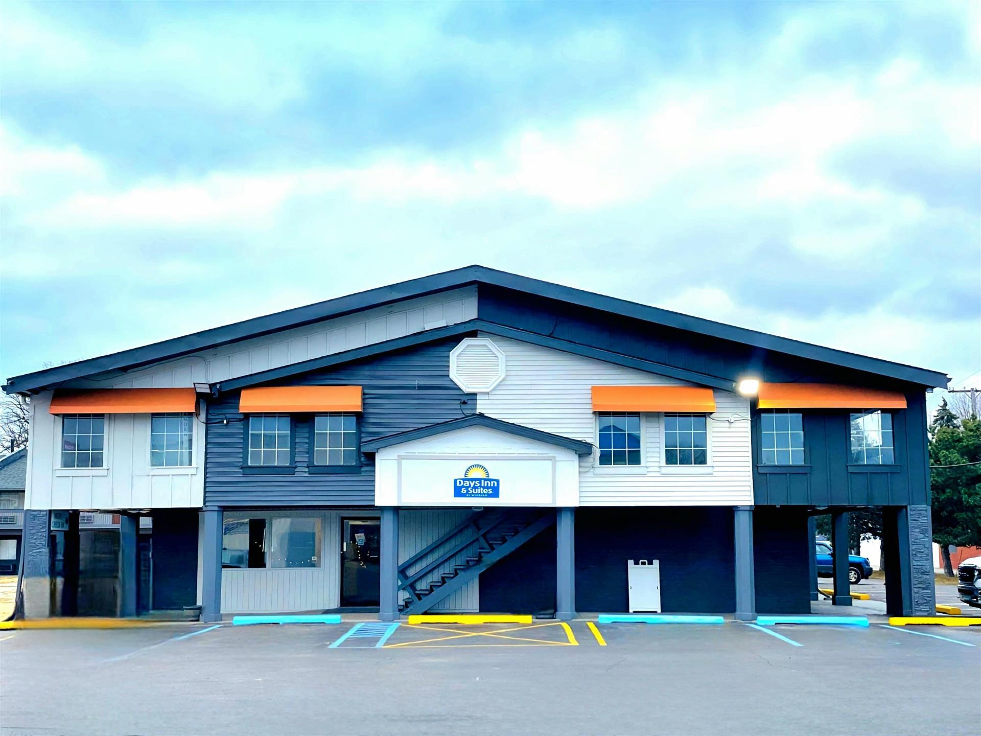 Days Inn & Suites by Wyndham Port Huron image