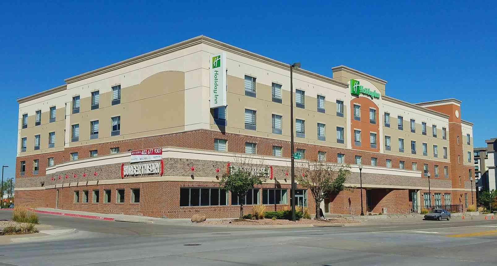 Holiday Inn Omaha Downtown - Waterpark в Омаха, NE