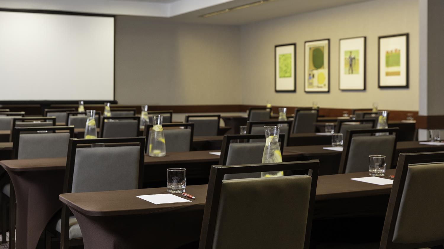 Изображение помещения для встречи