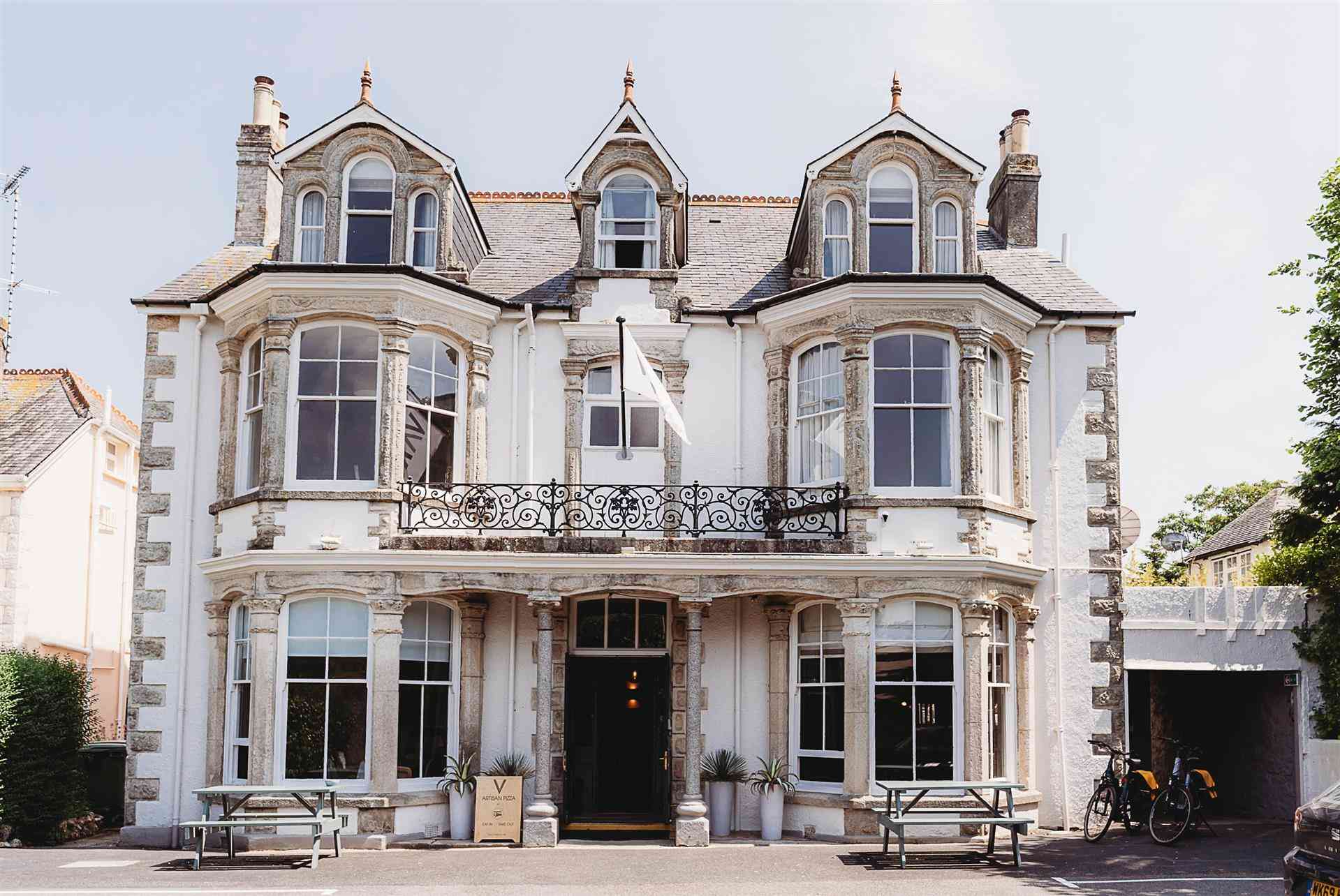 Hotel VARA, Truro, GB1