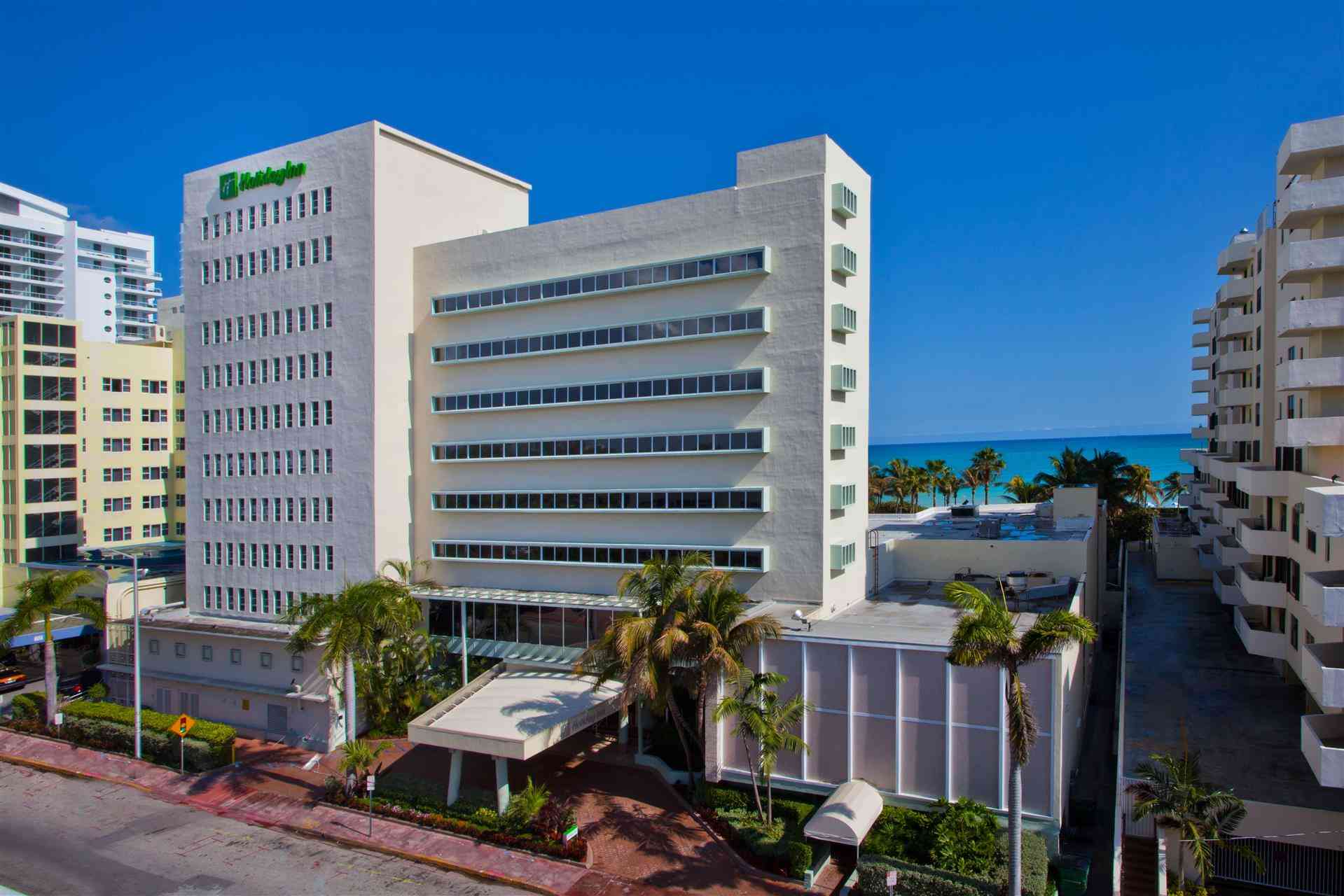 Holiday Inn Miami Beach-Oceanfront в Майами-Бич, FL