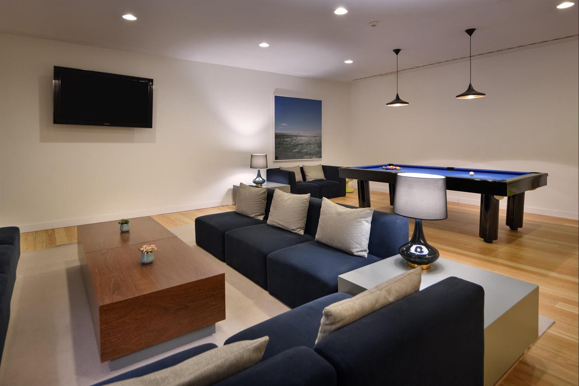 Изображение помещения для встречи