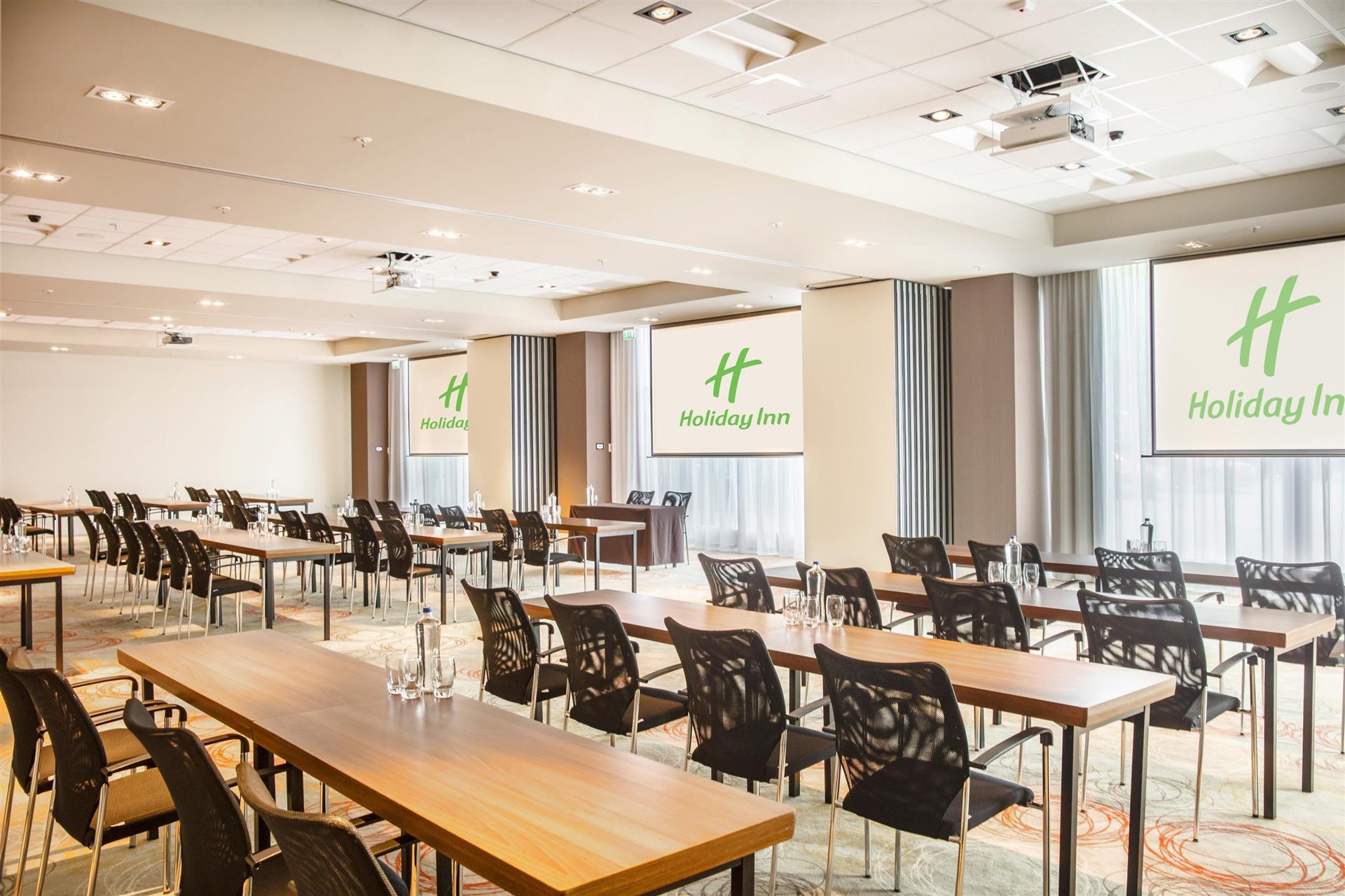 Holiday Inn & Holiday Inn Express Amsterdam - Arena Towers image