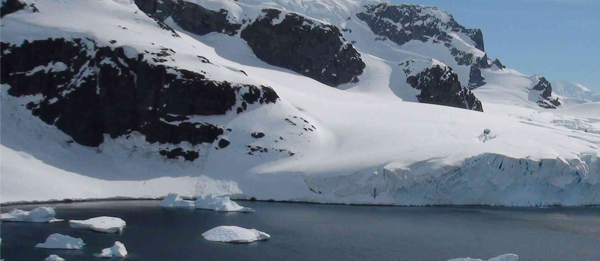 Test - Amar Villas Antarctica en South Pole, AQ