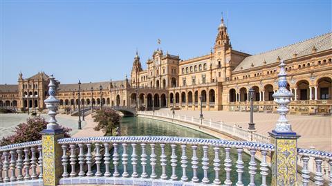 西班牙广场和玛丽亚路易莎公园