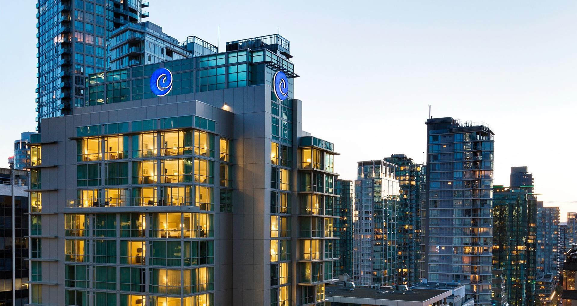 Coast Coal Harbour Vancouver Hotel by APA image
