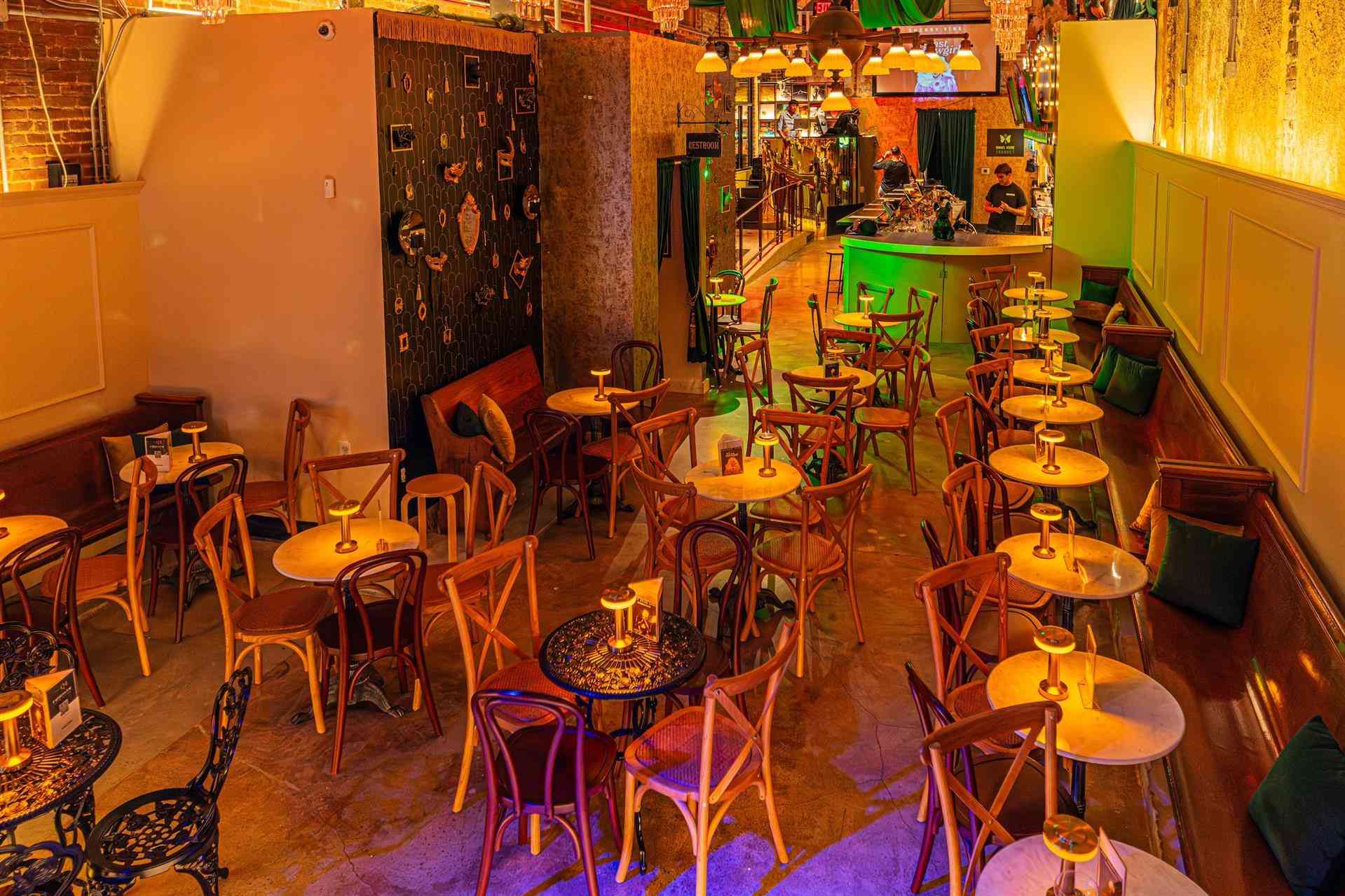 Barrel House Cafe в Washington, D.C., DC