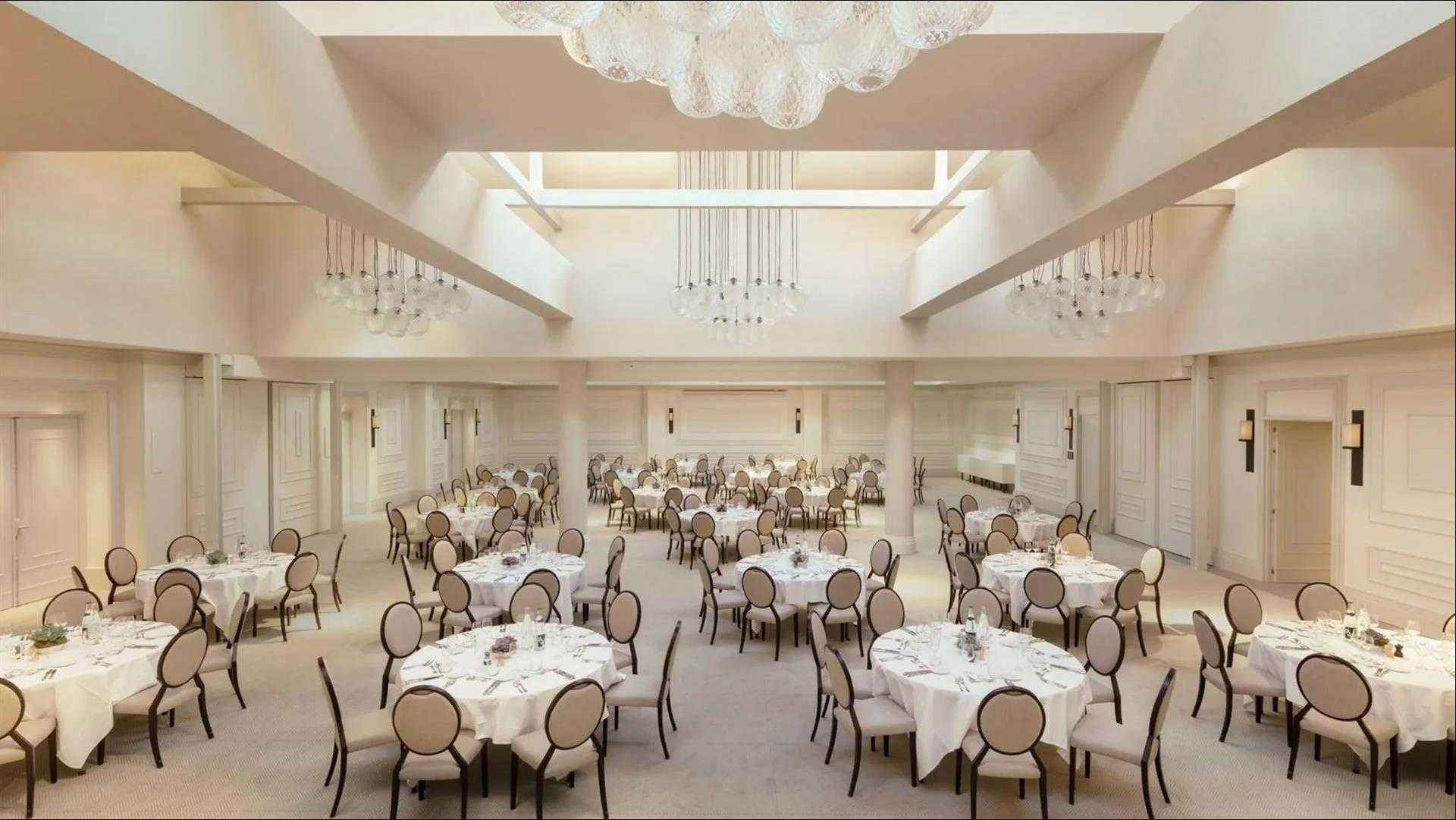 Le Grand Pavillon Chantilly, Chantilly, FR