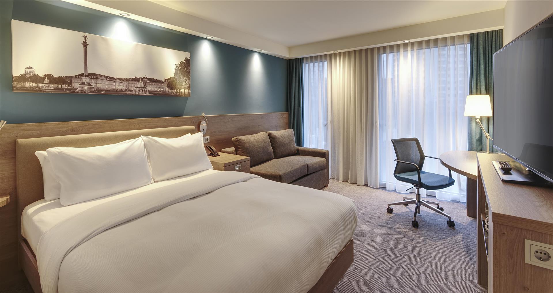 Hampton by Hilton Stuttgart City Centre image