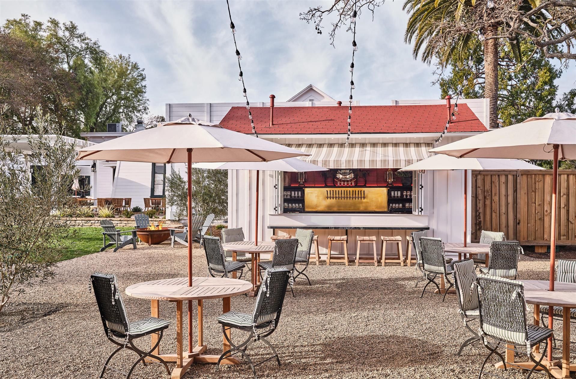 รูปสถานที่จัดงาน