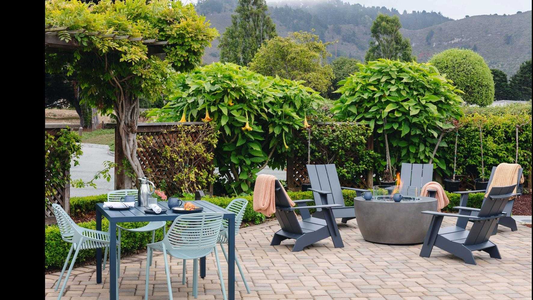 Carmel Mission Inn в Carmel, CA