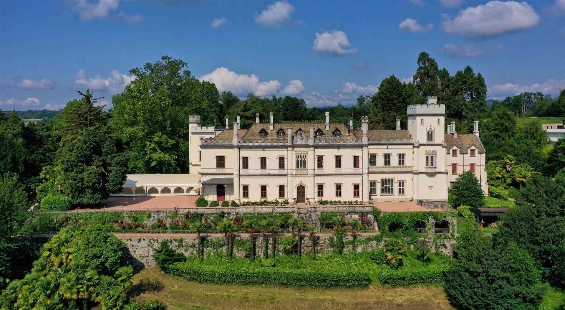 Castello Dal Pozzo a Oleggio Castello, IT