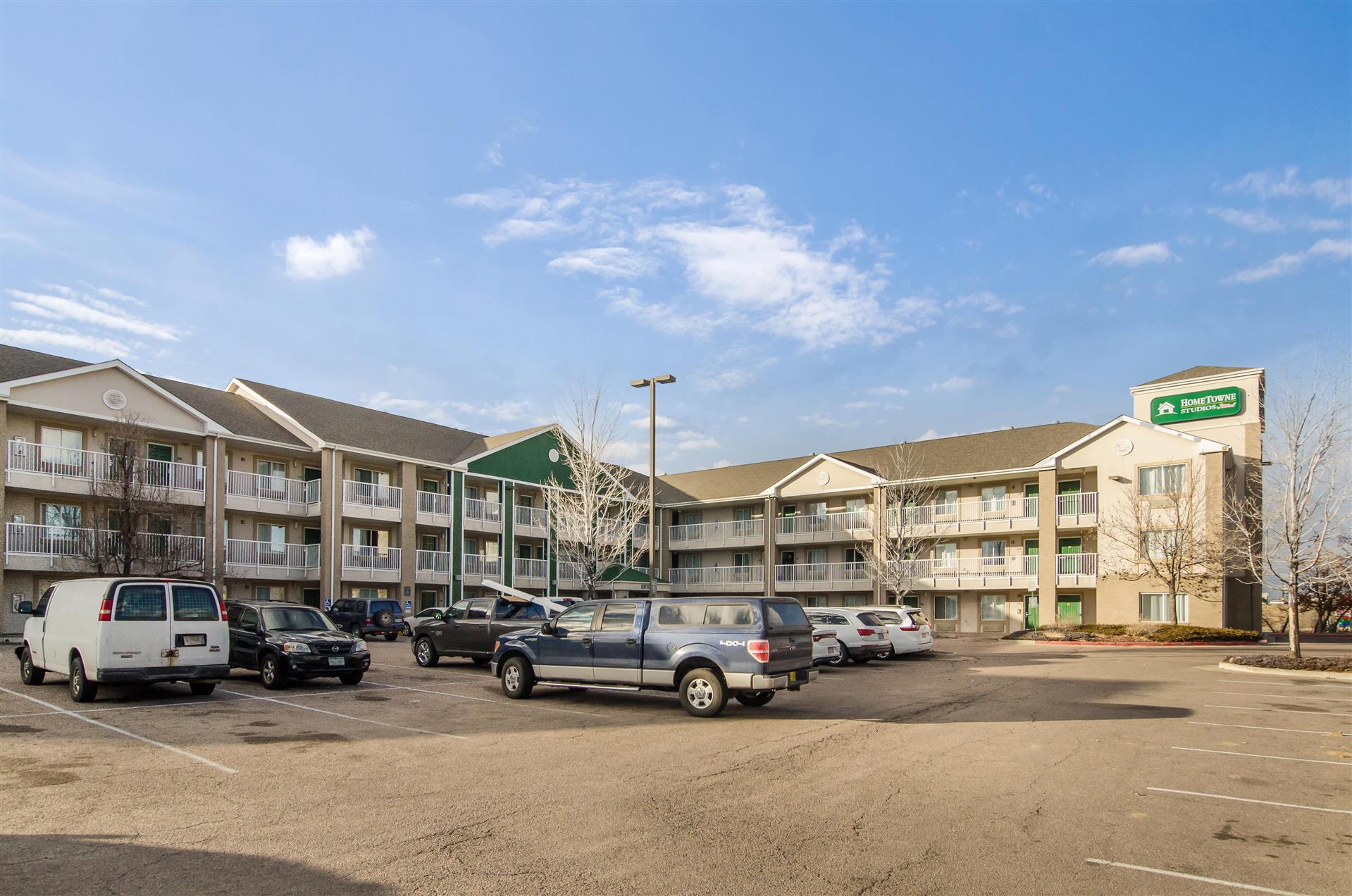 HomeTowne Studios Denver - Airport/ Aurora image