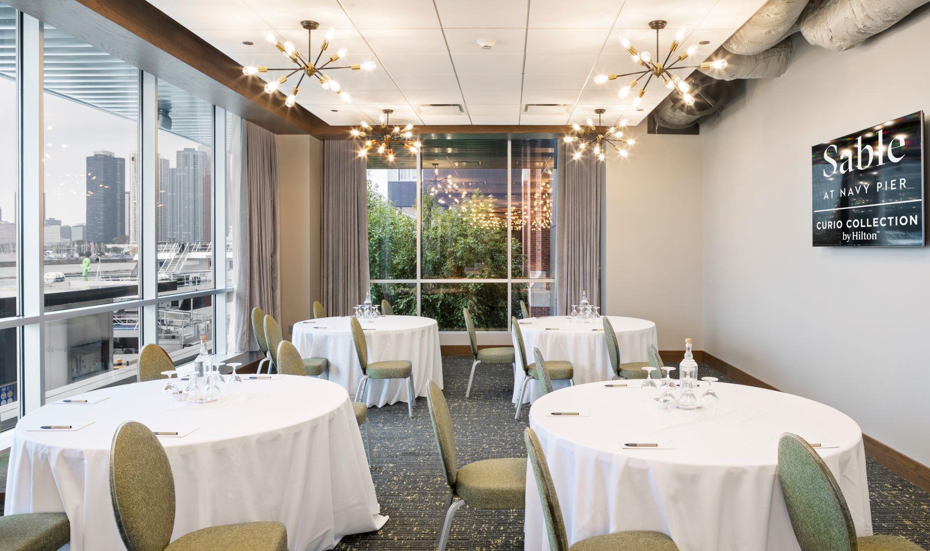 Изображение помещения для встречи