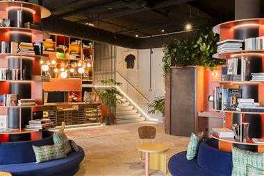 Yust Antwerp, Antwerp, BE