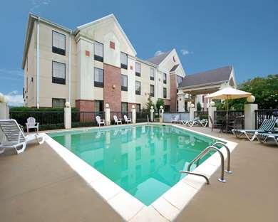Comfort Inn and Suites at I-85 в Spartanburg, SC